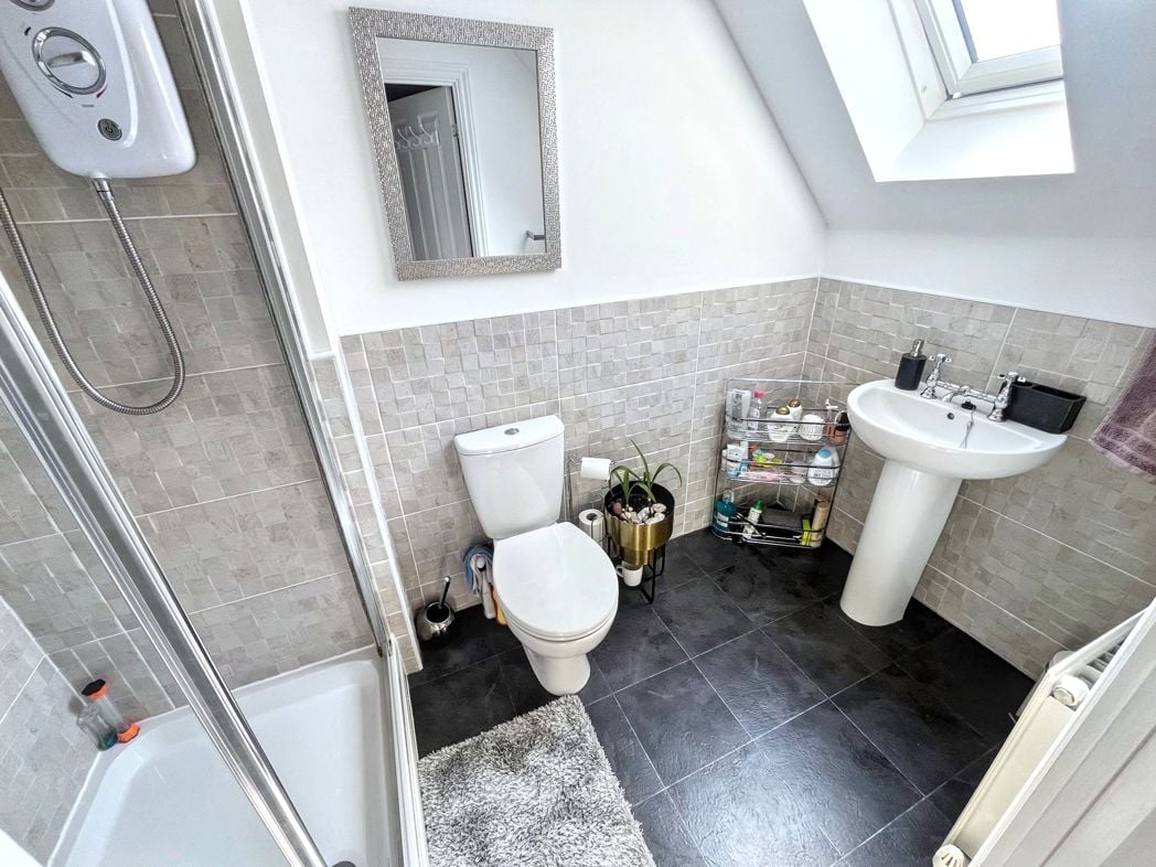 Property image 10 of 15