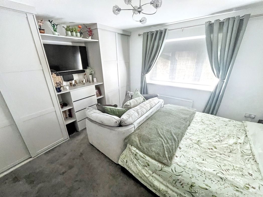 Property image 12 of 15