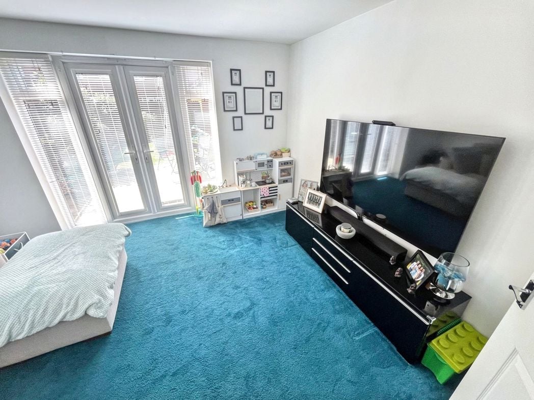 Property image 14 of 15