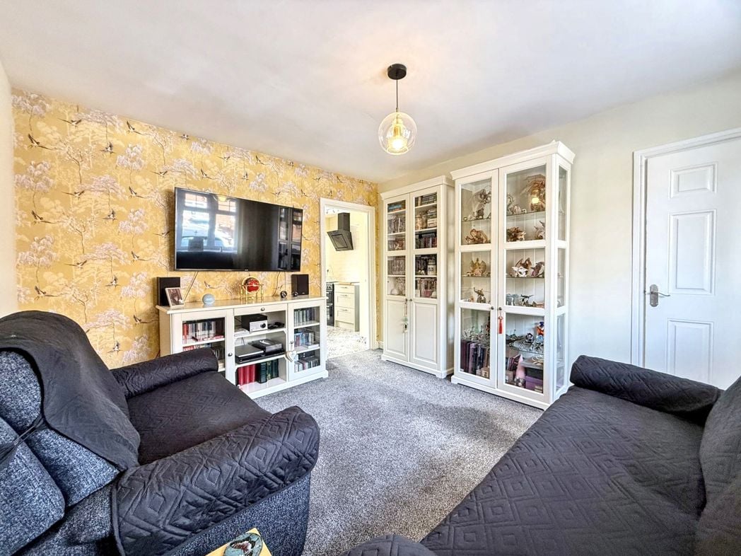 Property image 4 of 21
