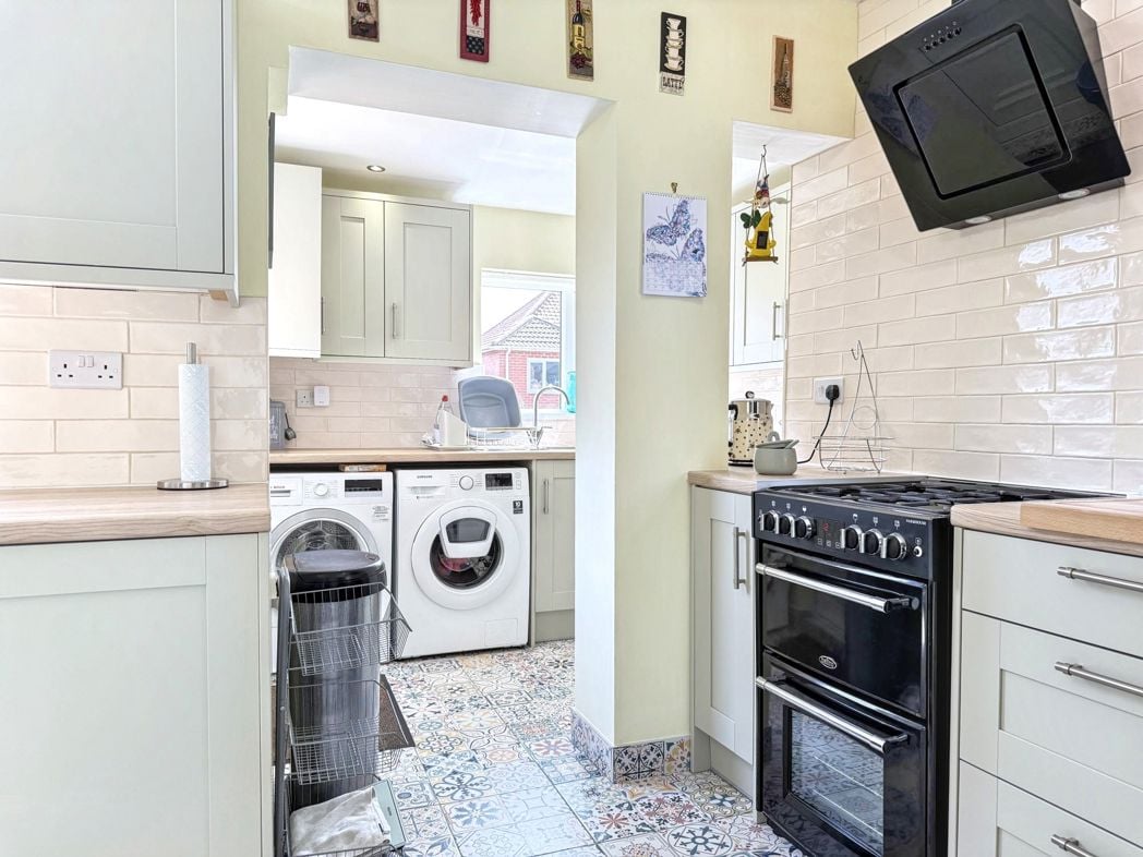 Property image 8 of 21