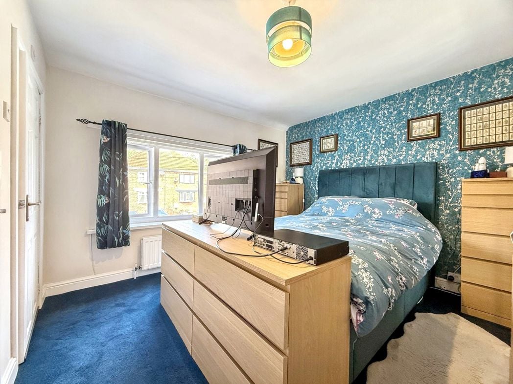Property image 11 of 21