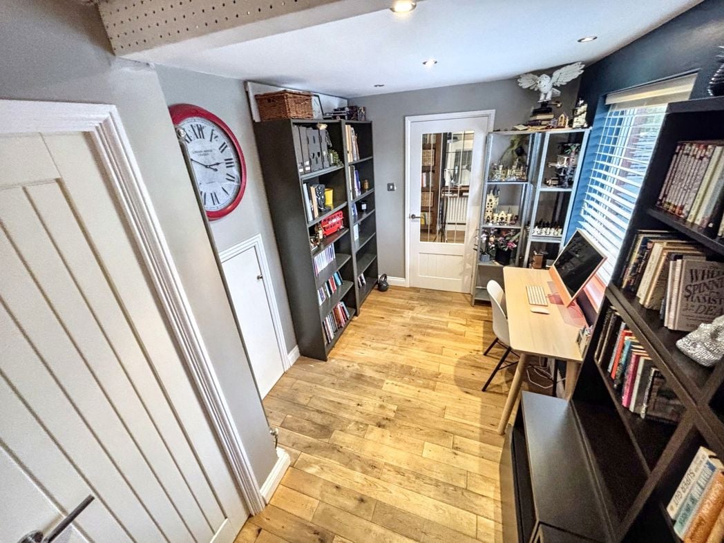 Property image 7 of 30