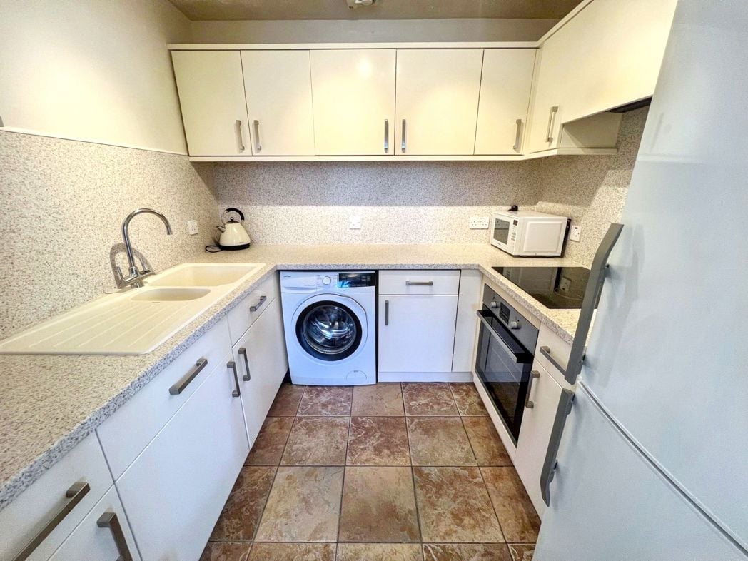 Property image 2 of 11