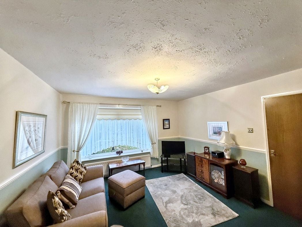 Property image 3 of 14