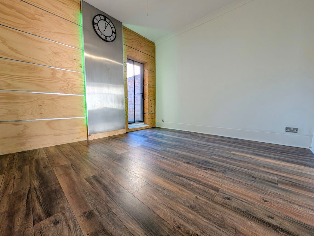 Property image 6 of 14