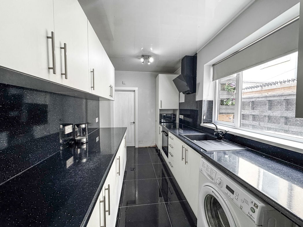 Property image 7 of 14