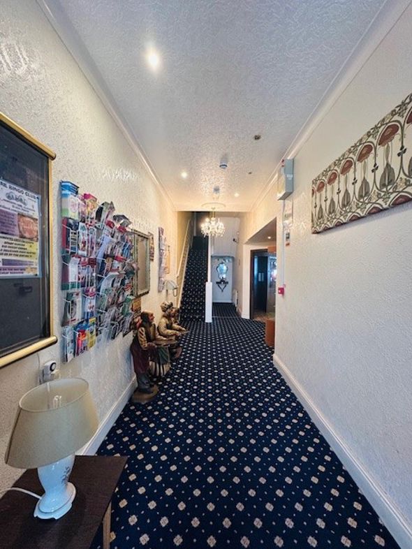 Property image 3 of 28