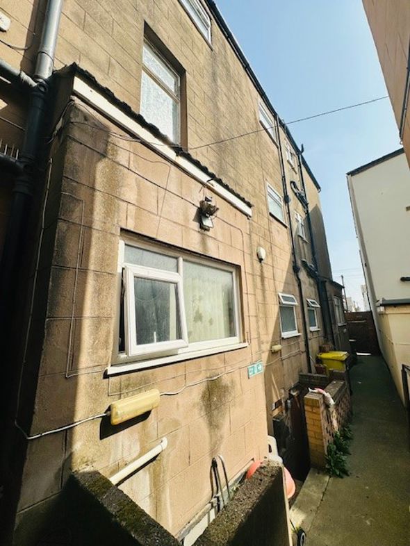 Property image 28 of 28