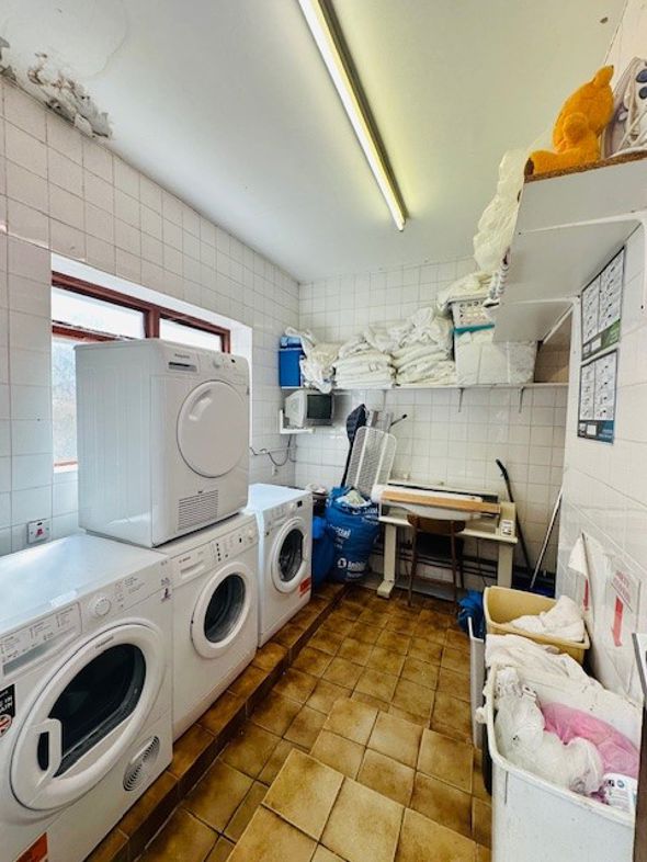 Property image 11 of 28