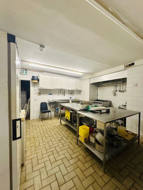 Property image 15 of 28