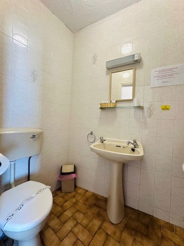 Property image 25 of 28