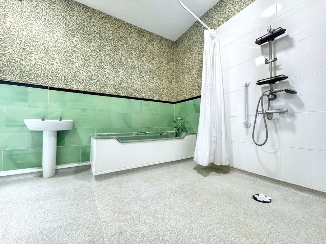 Property image 26 of 31