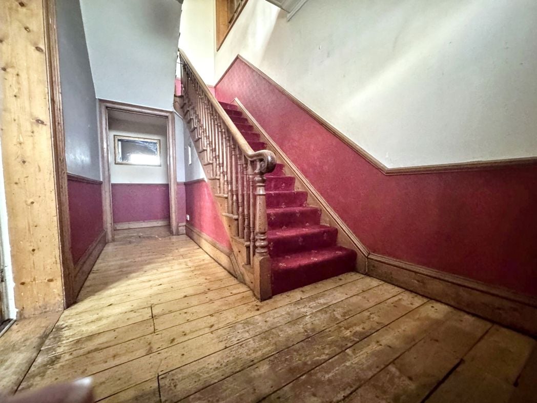 Property image 4 of 31