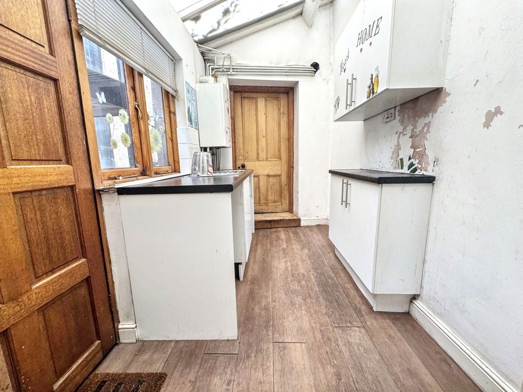 Property image 11 of 31