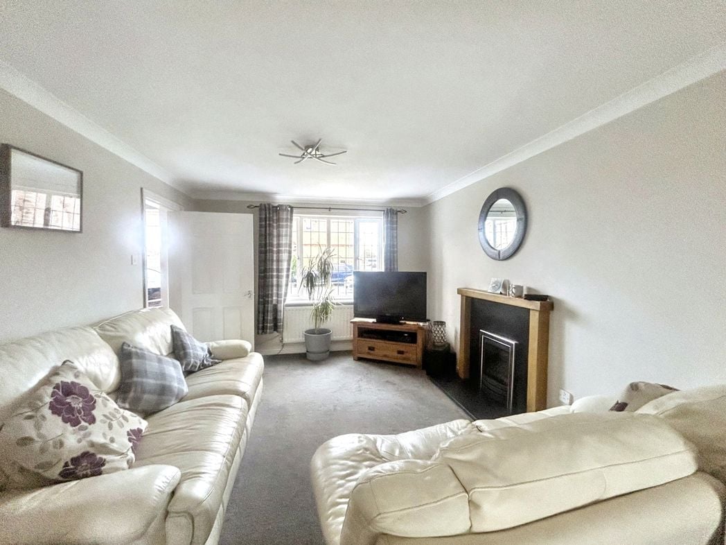 Property image 4 of 20