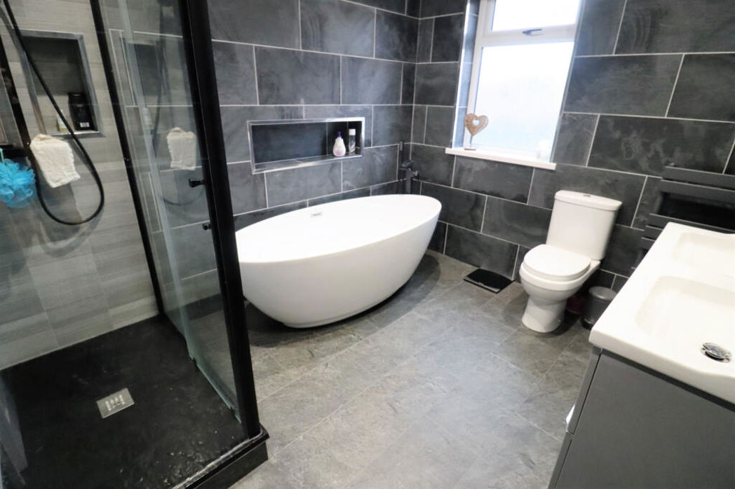 Property image 12 of 22