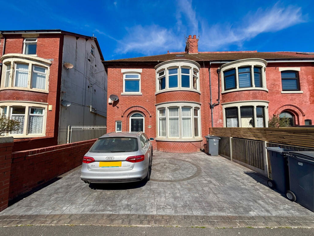 Property image 17 of 22
