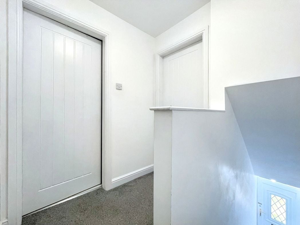 Property image 9 of 15
