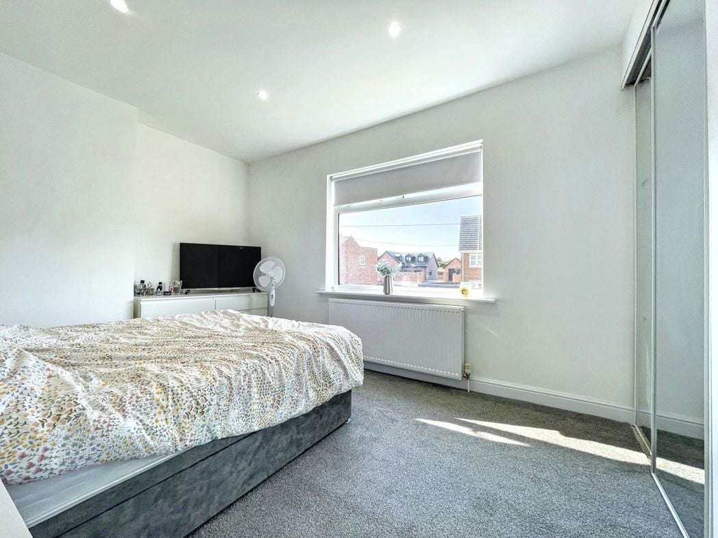 Property image 11 of 15