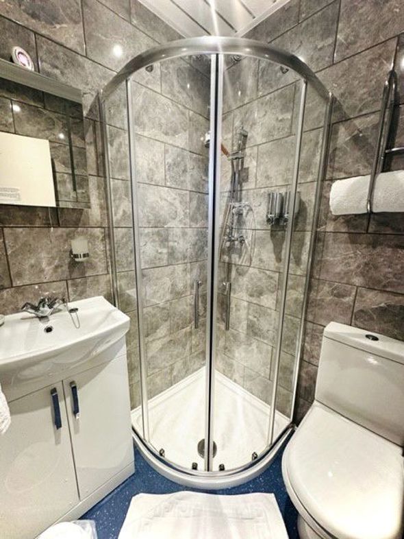 Property image 5 of 51