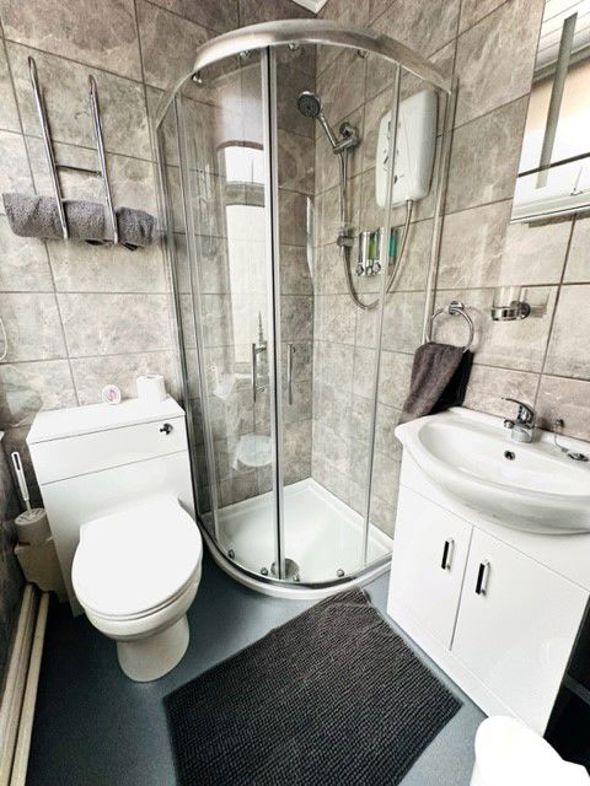 Property image 16 of 51