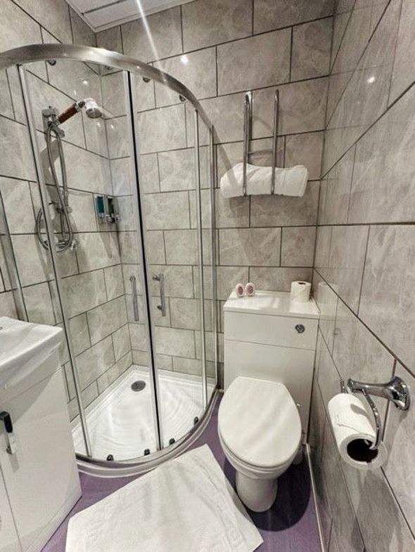 Property image 25 of 51