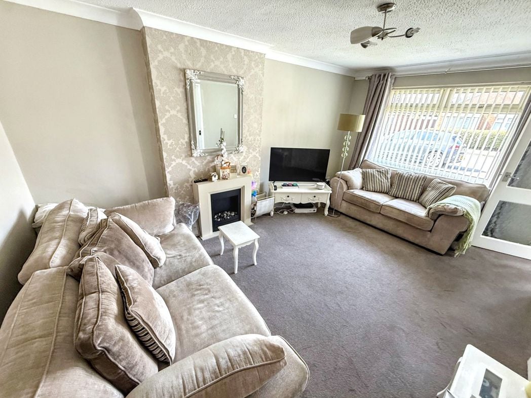 Property image 4 of 16