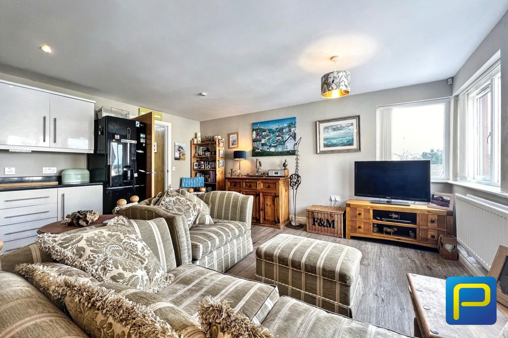 Property image 1 of 19