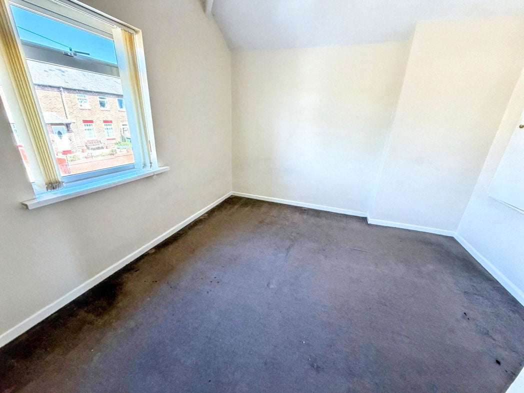 Property image 5 of 8