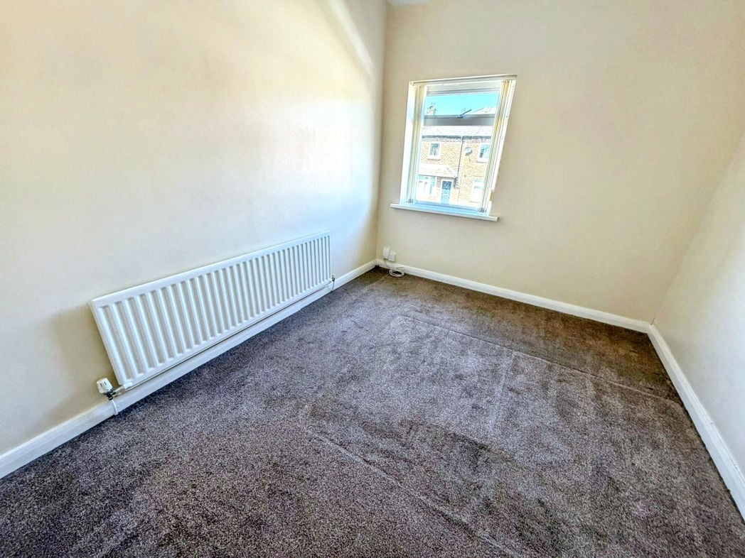 Property image 6 of 8