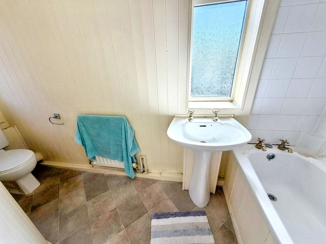 Property image 7 of 8