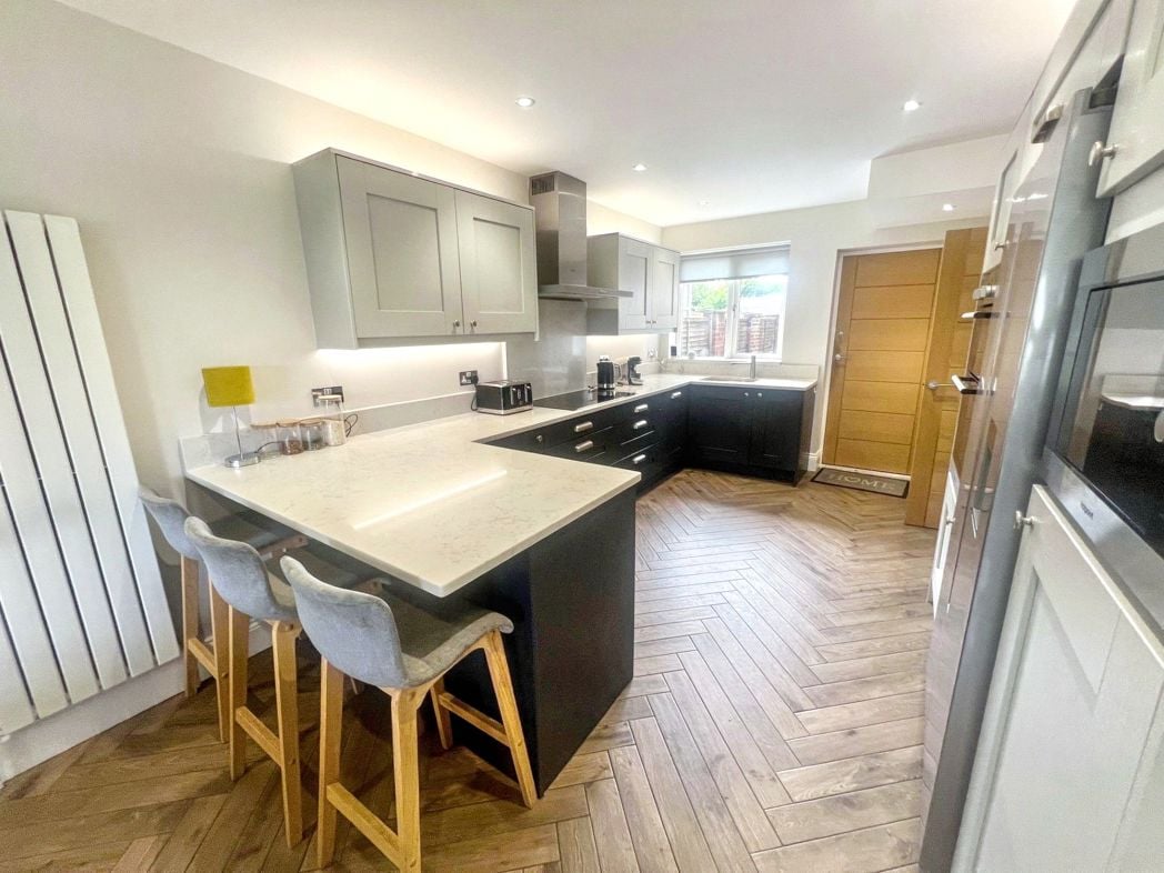 Property image 3 of 23