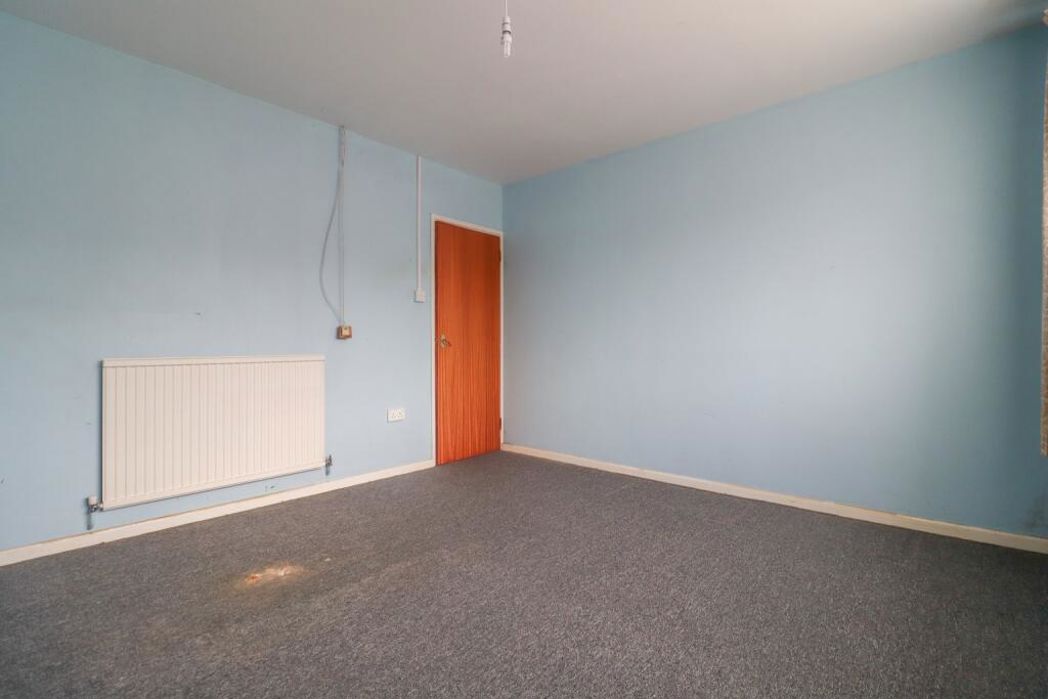 Property image 8 of 11