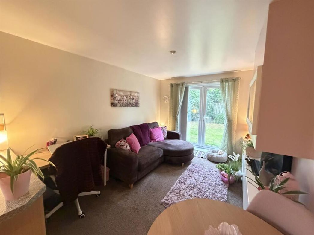 Property image 2 of 15
