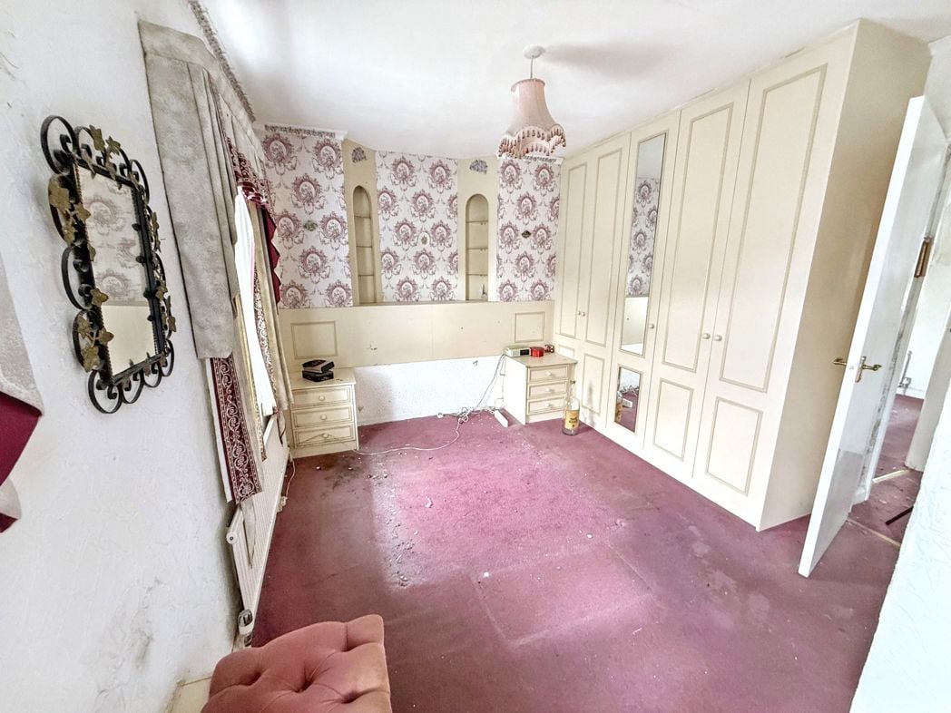 Property image 10 of 17