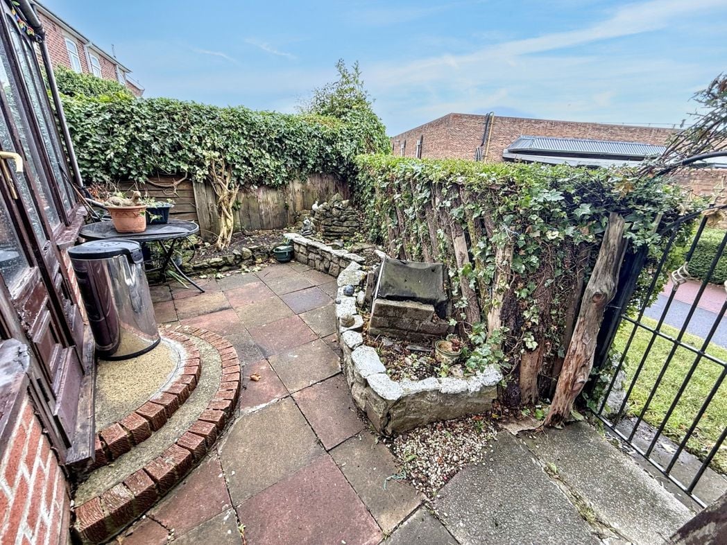 Property image 16 of 17