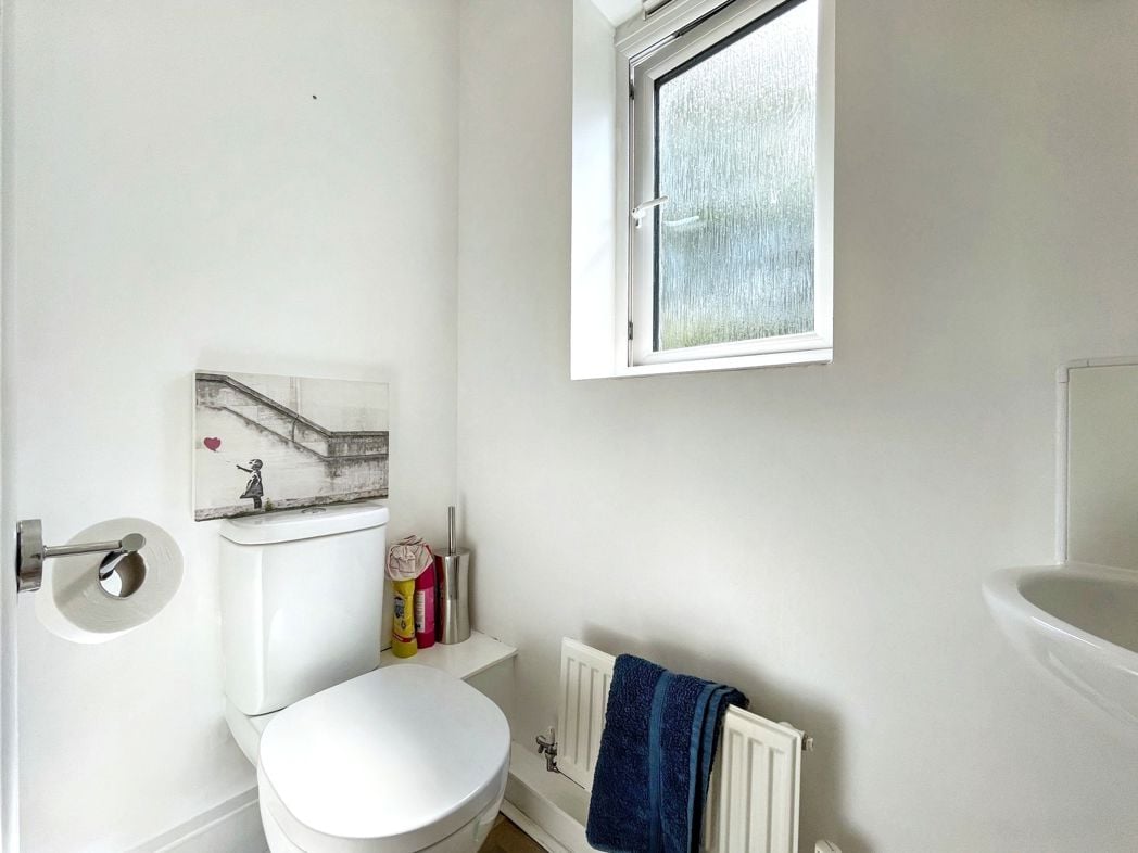Property image 12 of 27