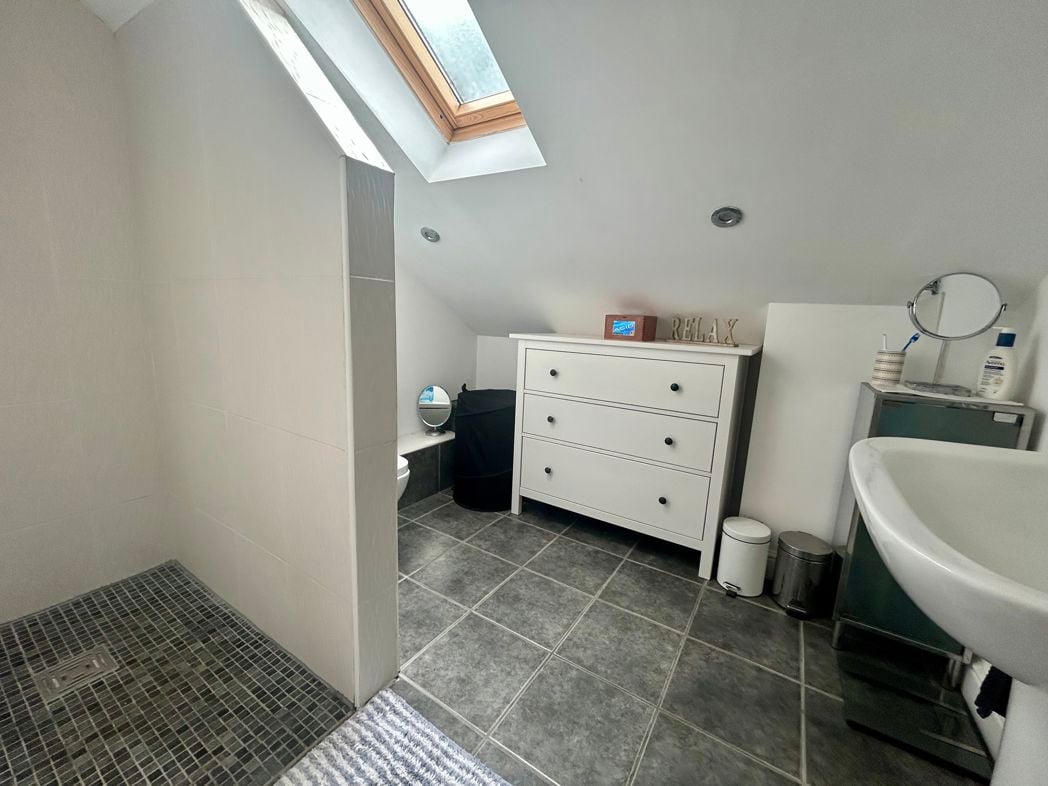 Property image 14 of 34