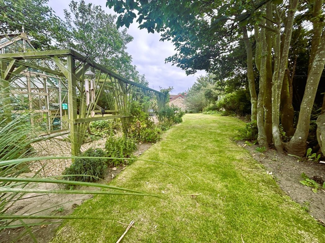 Property image 20 of 34