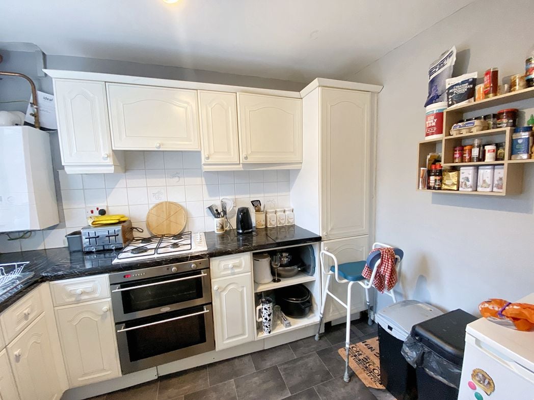 Property image 2 of 19