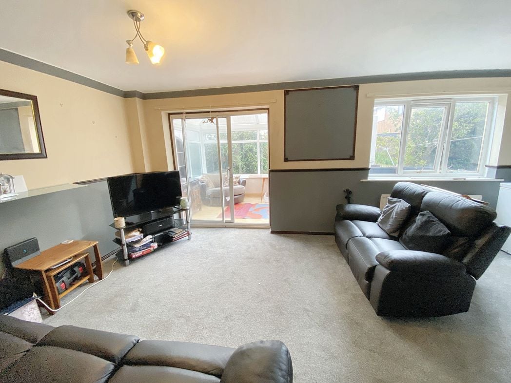 Property image 3 of 19