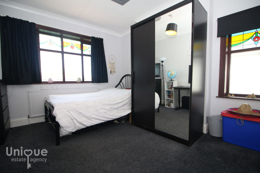 Property image 7 of 17