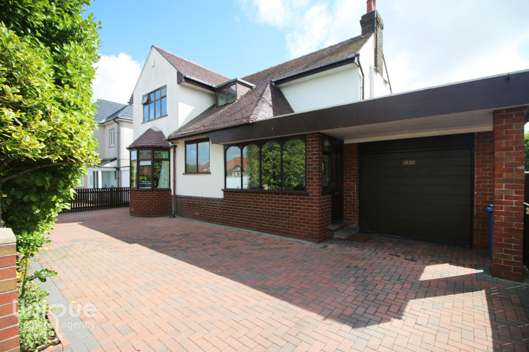 Property image 15 of 17