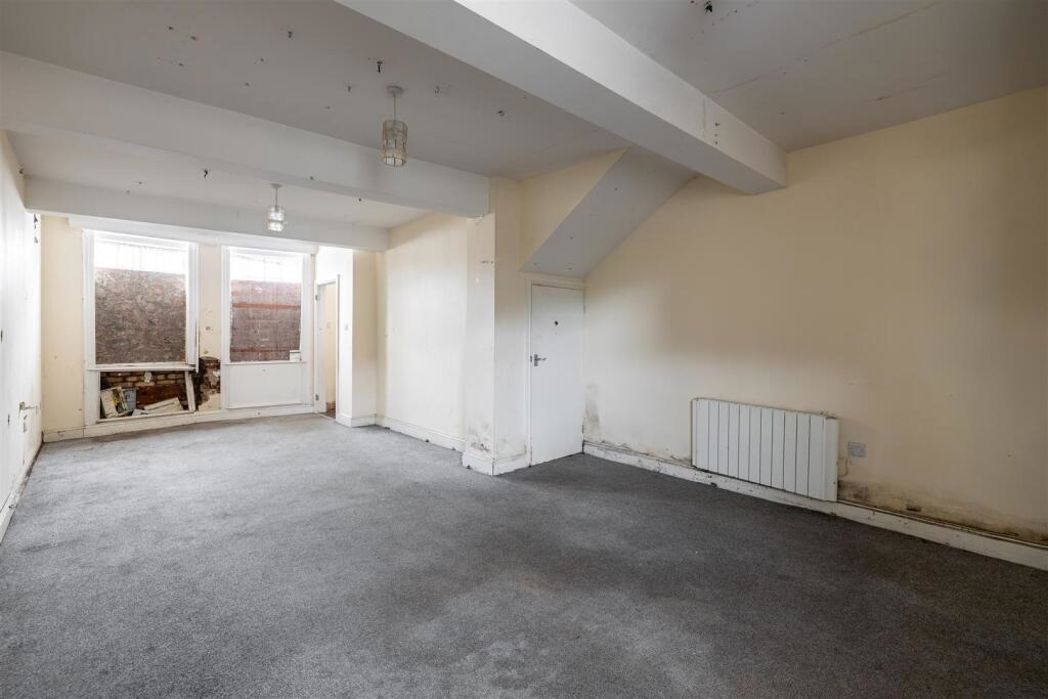 Property image 6 of 11