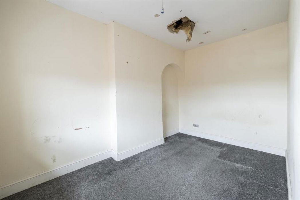 Property image 10 of 11