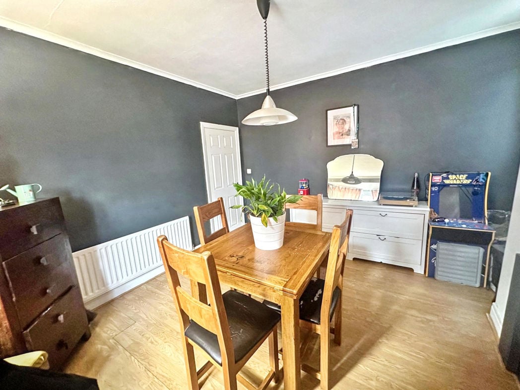 Property image 3 of 12