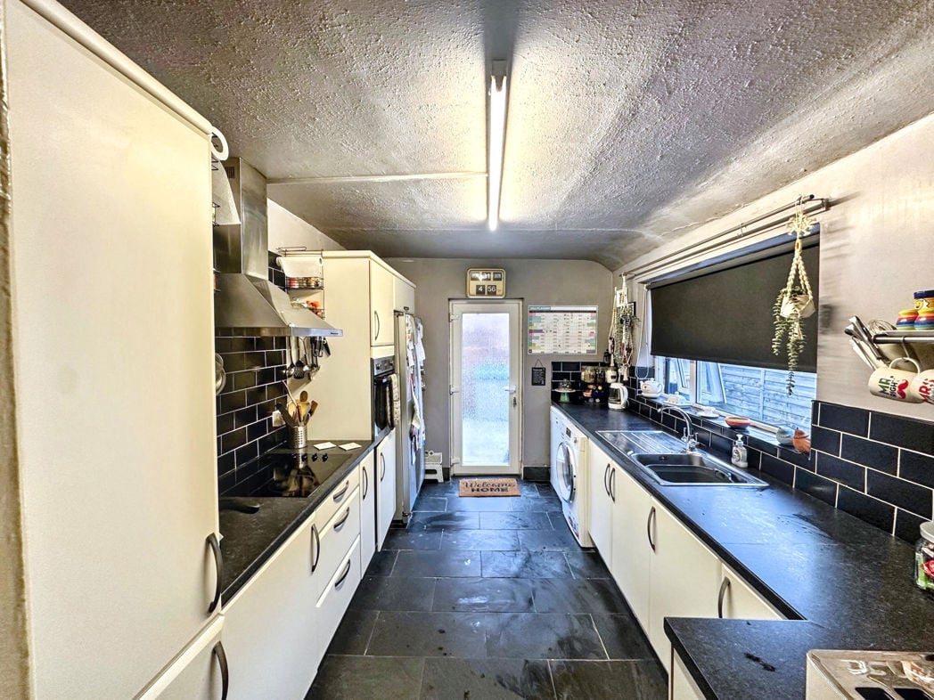 Property image 7 of 12