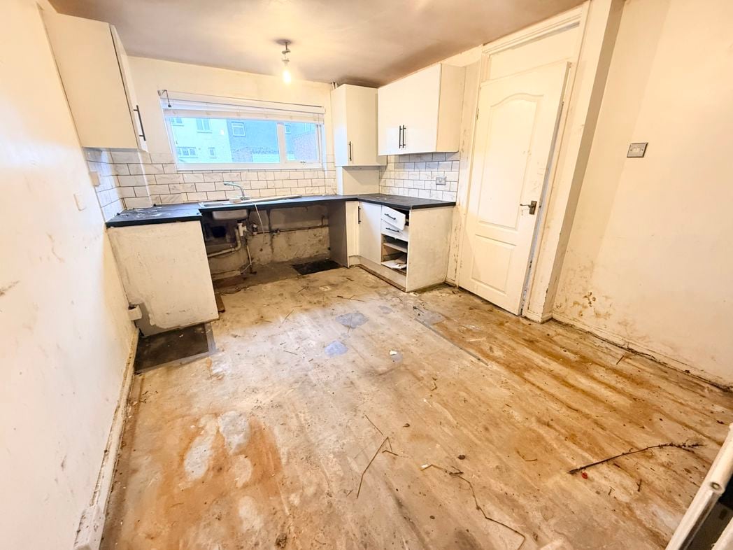 Property image 4 of 14