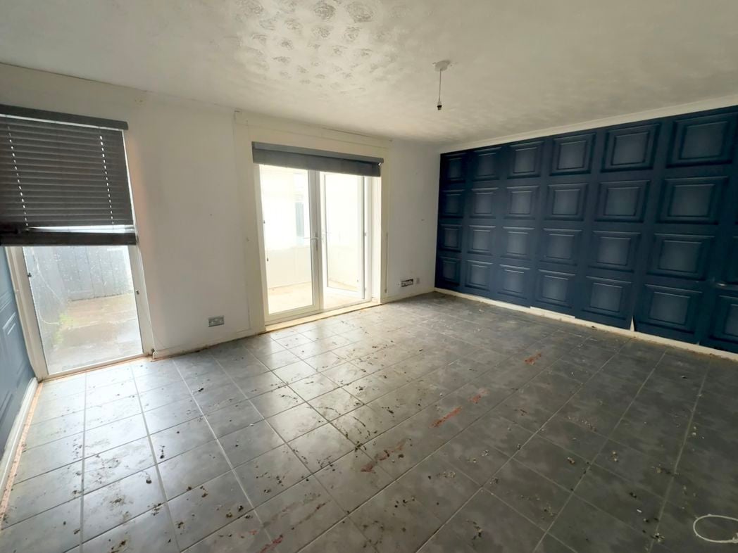 Property image 2 of 14